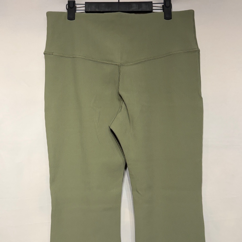 Athleta Elation Rib Crop Flare Pants Eucalyptus Olive Size XL Tall - Picture 8 of 11